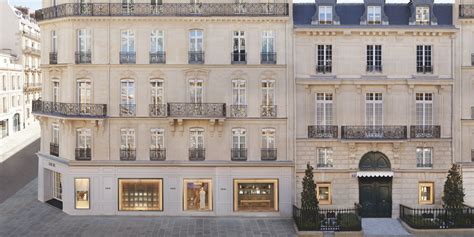 hotel particulier in 30 avenue montaigne dior|dior paris 30 montaigne.